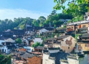 网红景点“计时拍照”