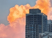 河南天空惊现巨型“棉花糖”